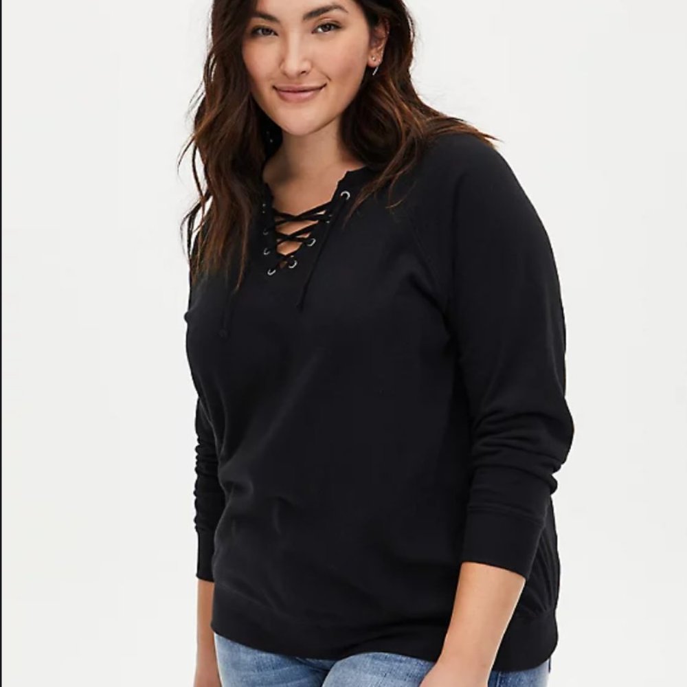 BLACK LACE-UP FLEECE SWEATSHIRT
